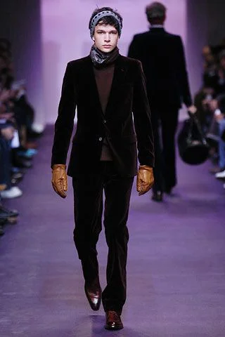 Look 10